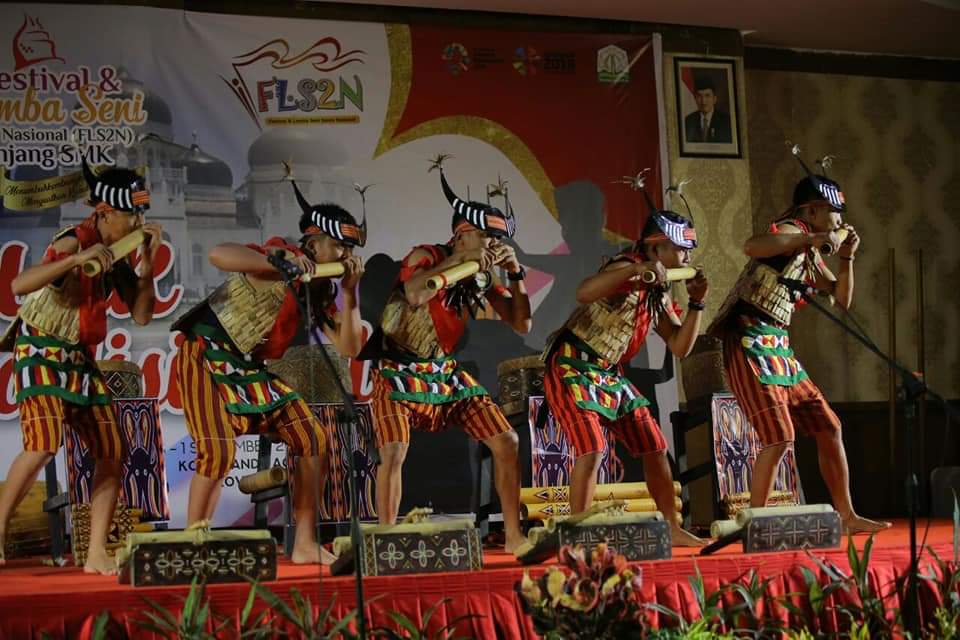 SMK Negeri 1 Mamasa mengikuti Festival Lomba Seni Siswa Nasional Tahun 2018